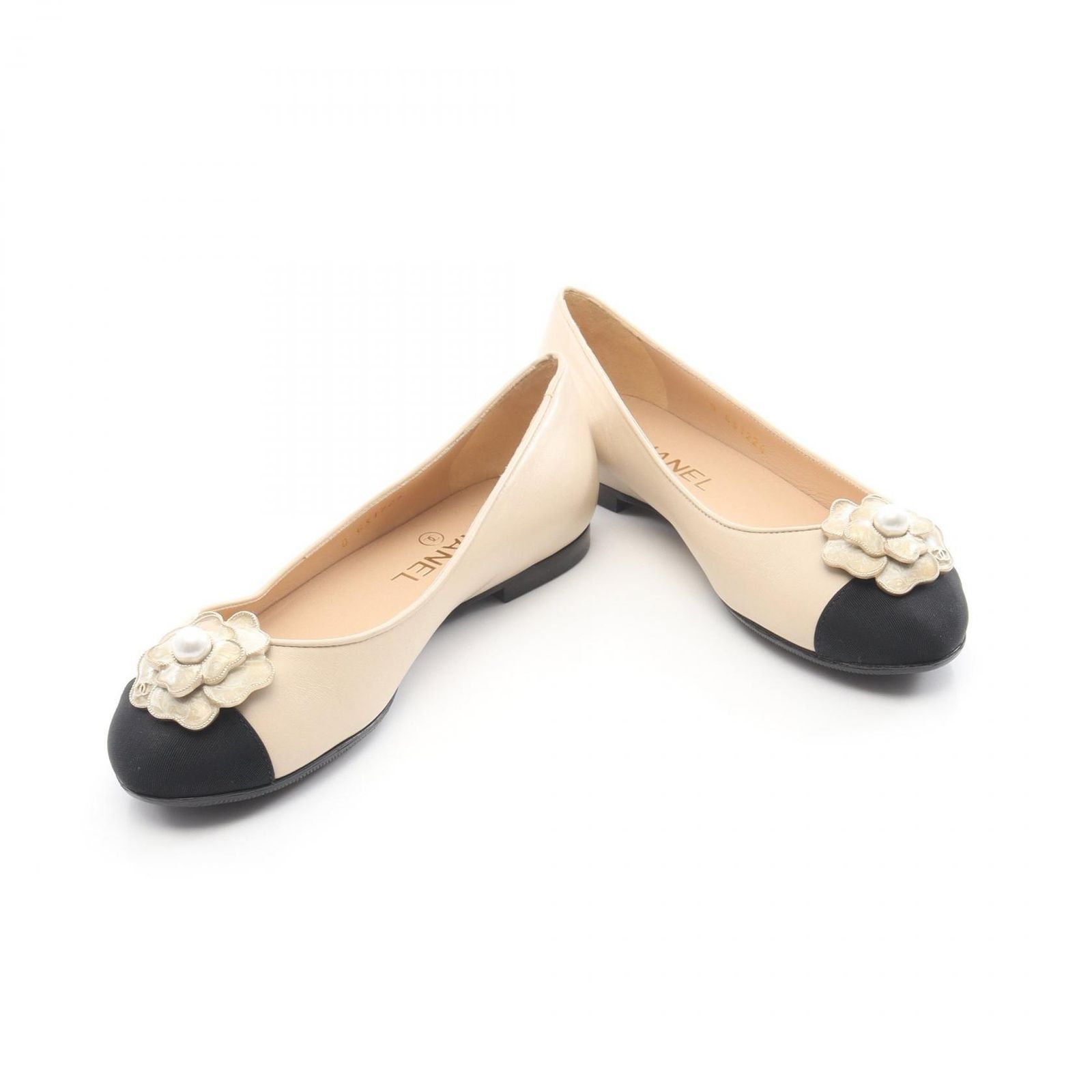 ■ □ 44997★シャネル パンプス ココマーク カメリア ブラック ベロア ココマーク カメリア パンプス レザー エナメルレザー ブラック