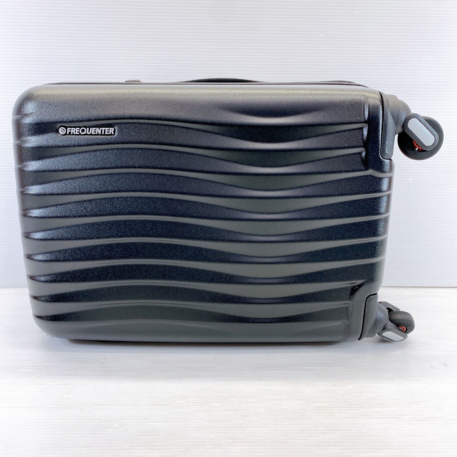 34 L キャリーケース WAVE マットブラック