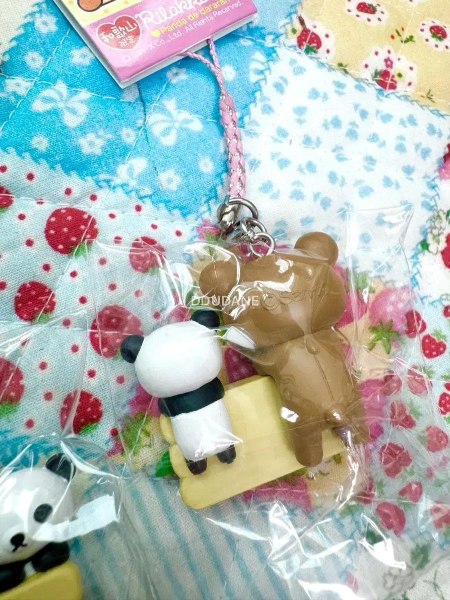 サンエックス リラックマ パンダ 和歌山県のご当地 ストラップ