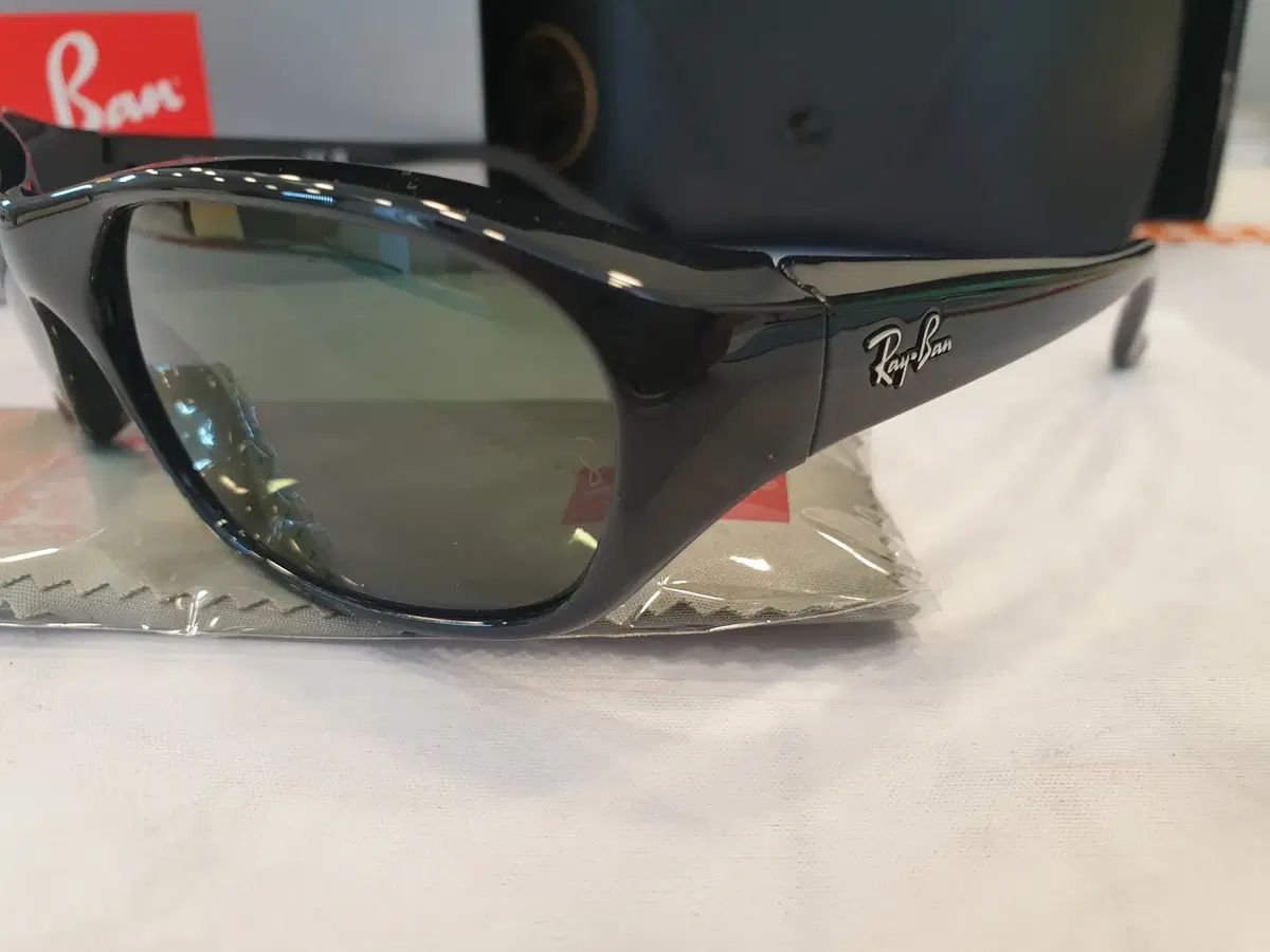 レイバン大ディオ 룩소티카コリア 最安値