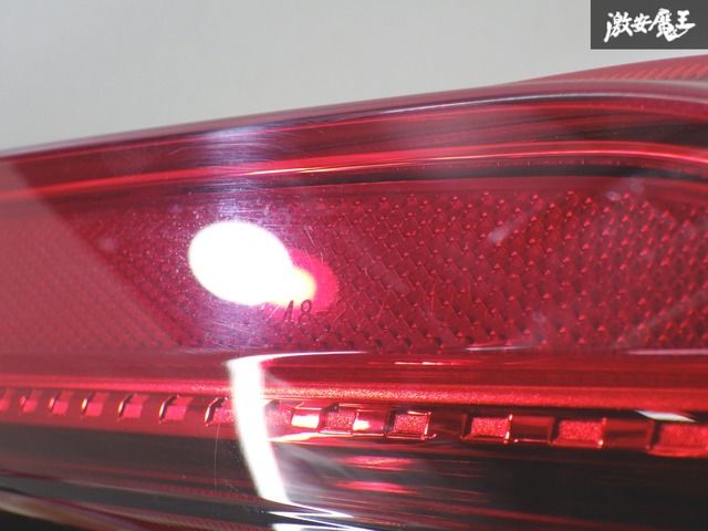 LED点灯OK】 トヨタ 純正 MXUA80 80 ハリアー LED テールライト