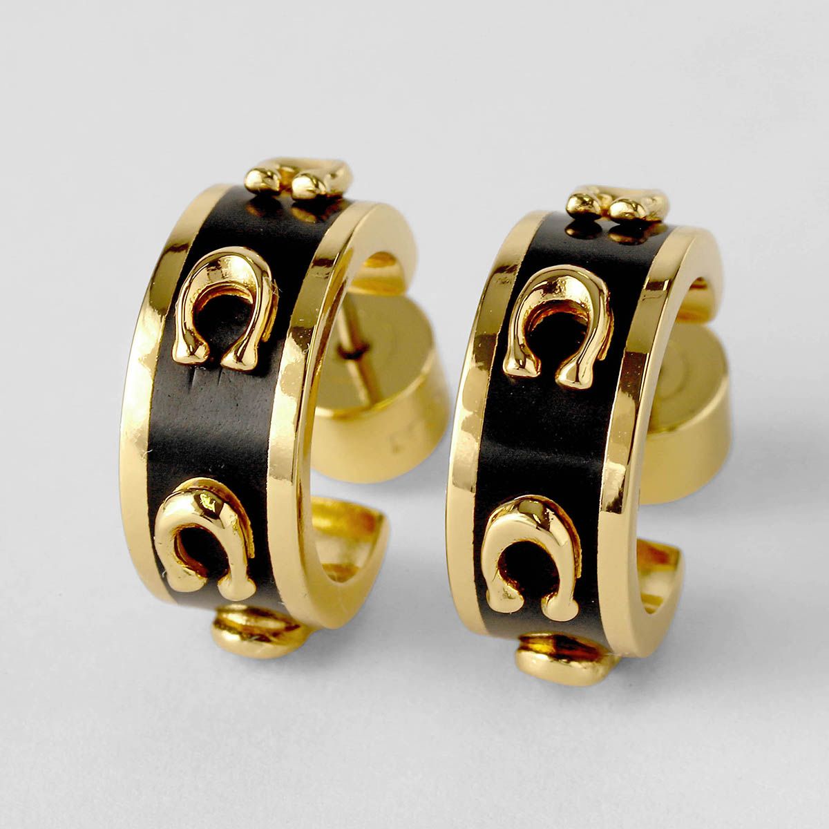 コーチ COACH ピアス エナメル ハギーピアス ブラック|ゴールド