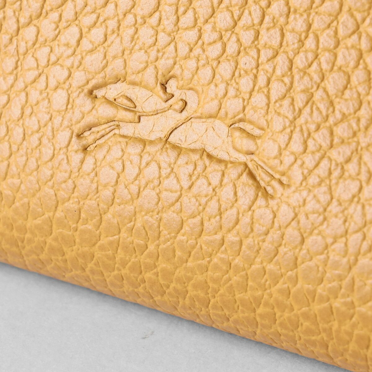 ロンシャン 3つ折り財布