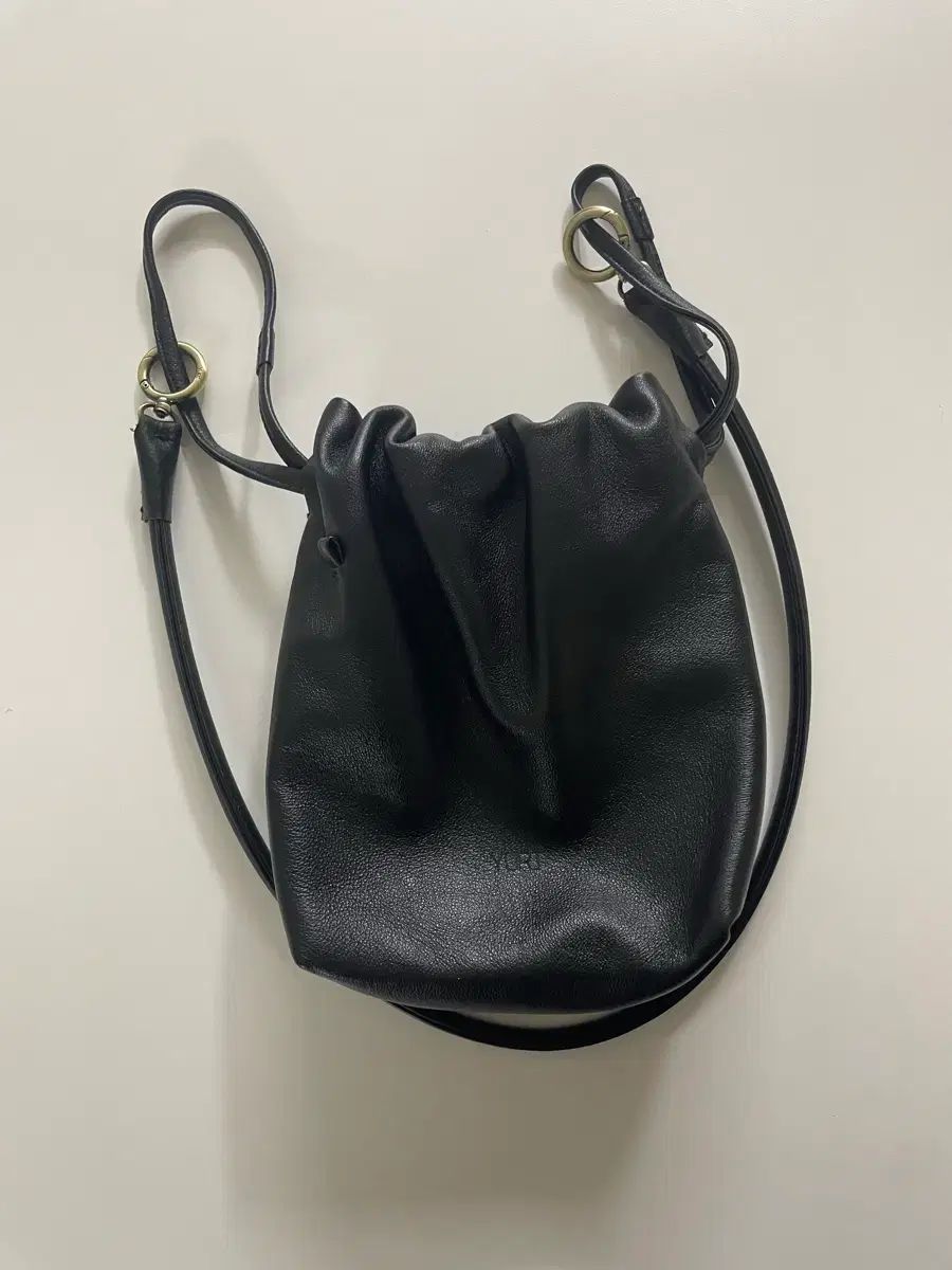 YURT POUF ユルト プー ブラック