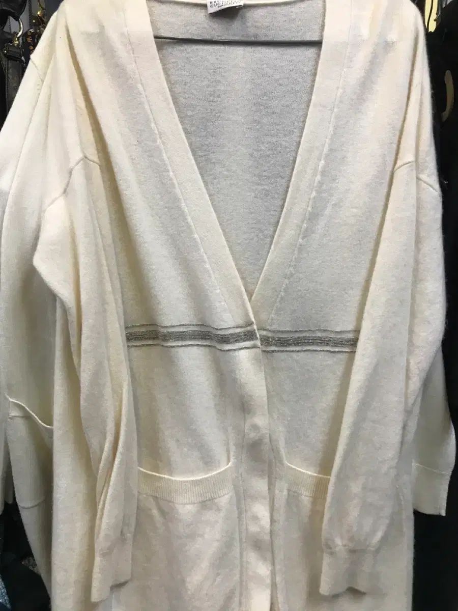 ブルネロクチネリ BRUNELLO CUCINELLI カシミアカーディガン