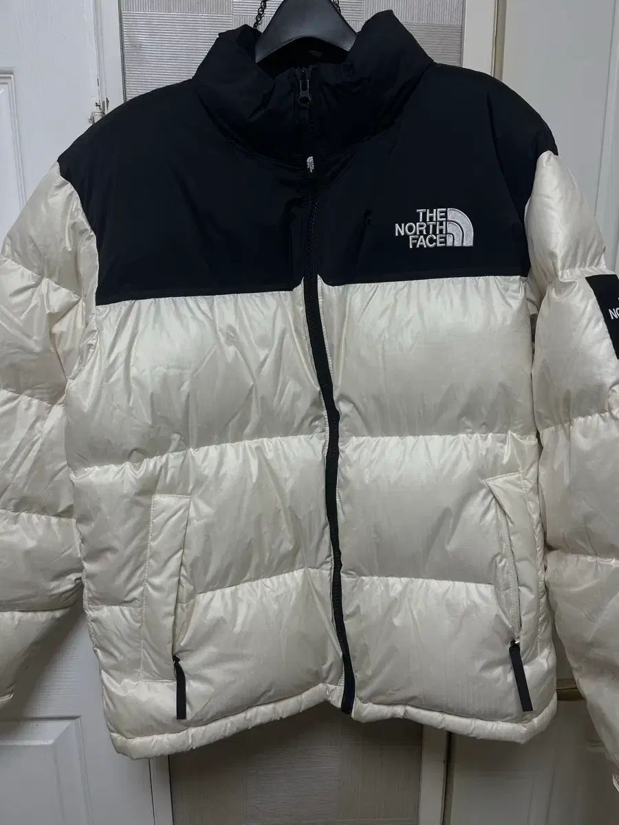 THE NORTH FACE ザノースフェイス ヌプシ ダウンジャケット クリーム