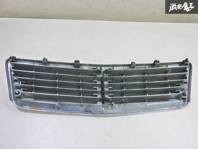 るーるる　Y33シーマ　純正フロントグリル　美品 るーるる様専用 Y33シーマ 純正フロントグリル 美品 - メルカリ