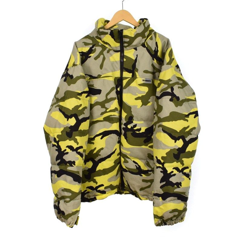 【中古】ヴェトモン ベトモン VETEMENTS 22FW NEON CAMO LOGO PUFFER JACKET ネオンカモ ダウンジャケット UA53JA600C ヴェトモン ベトモン VETEMENTS 22FW NEON CAMO LOGO PUFFER JACKET