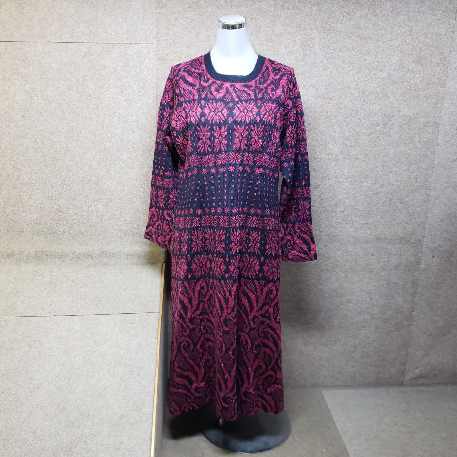 斎藤都世子　ニット　モスグリーン　花爛漫　スーツ　新品 美品⭐️斎藤都世子Saito Toyoko サイトウトヨコ ニットワンピース