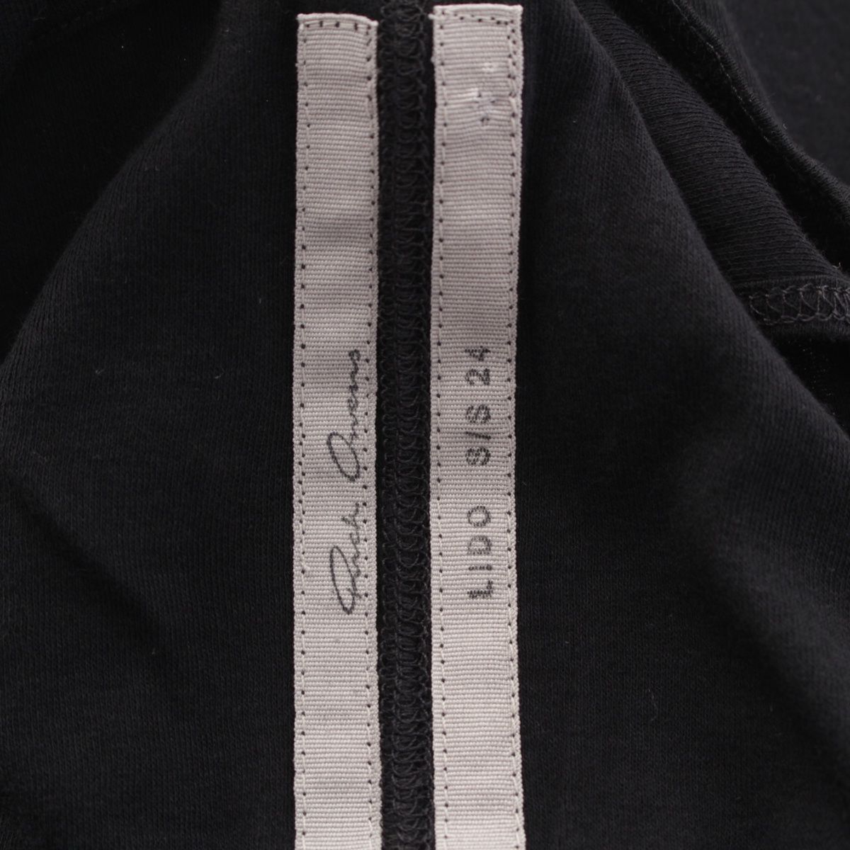 リブニット ノースリーブ