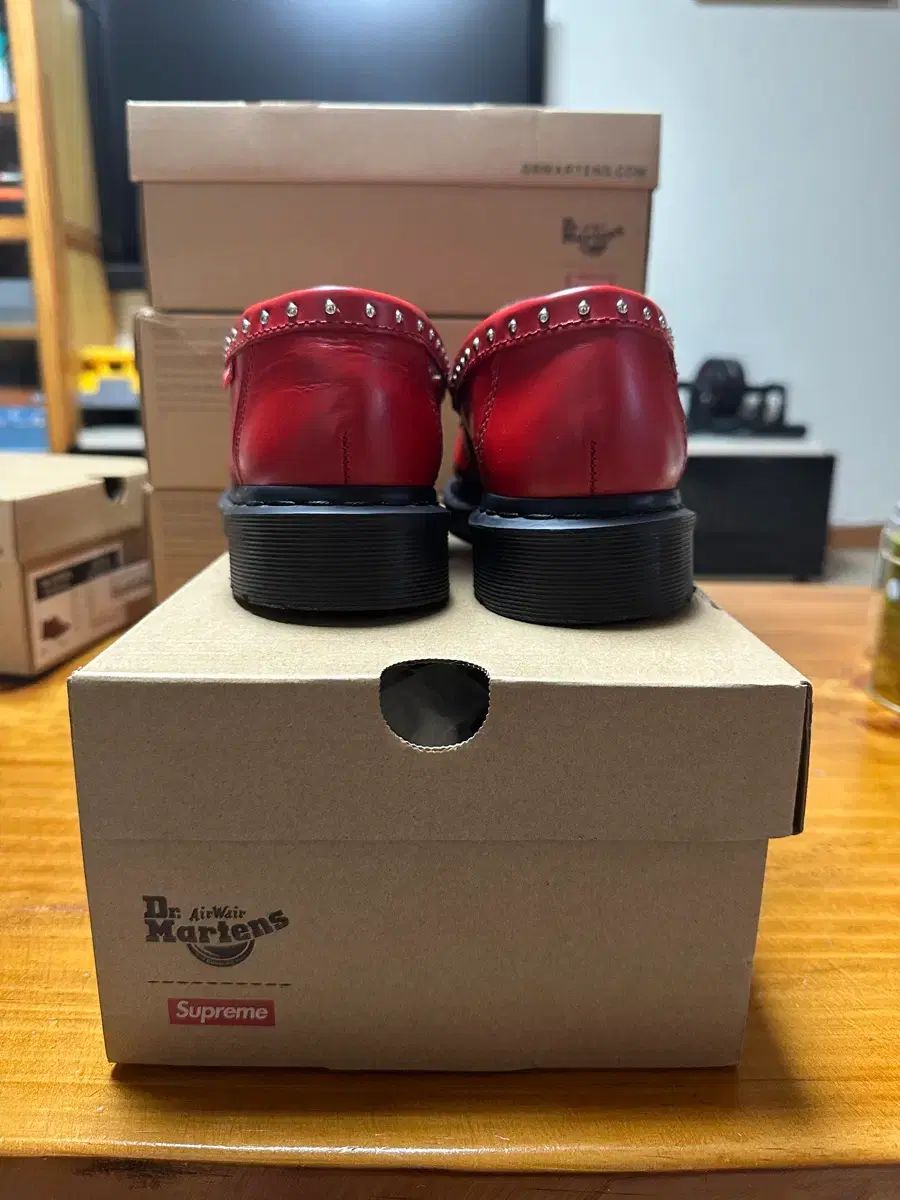  DR. MARTENS × Supreme スタッズ ファン ローファー レッド - 25 SS uk 7 ローファー ブーツ 革靴