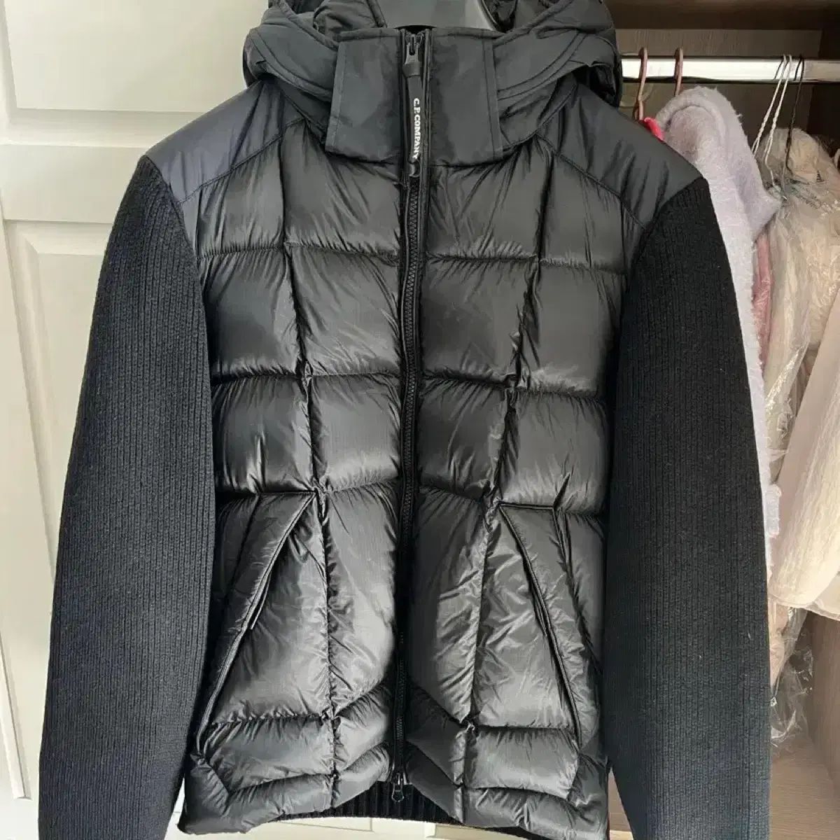 C P カンパニー ニット ダウン 52