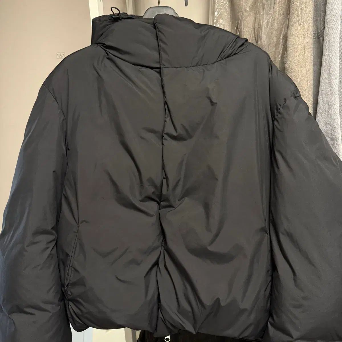 M 25 FW アモーメント フーディー ダウン パファー ブラック