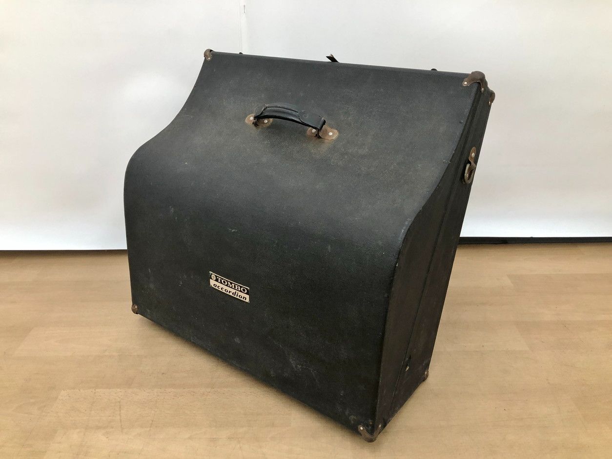 Tombo アコーディオン　No.65 トンボ　専用ケース付 トンボ TOMBO アコーディオン NO.65 34鍵 ハードケース 収納バッグ付き