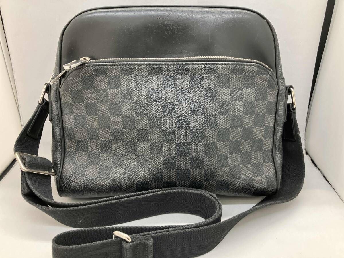 ルイヴィトン LOUIS VUITTON N41409  デイトンMM  ショルダーバッグ ダミエキャンバス 中古 LOUIS VUITTON ルイヴィトン ダミエ・グラフィット デイトンMM CA5126