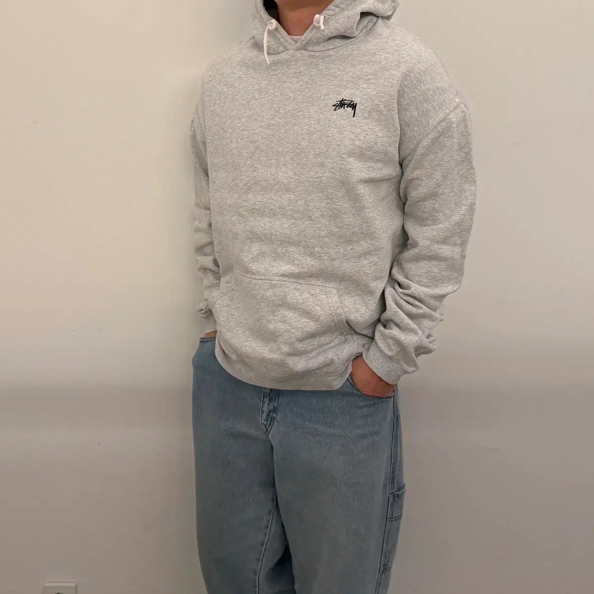 STÜSSY ストック グレー フーディー T