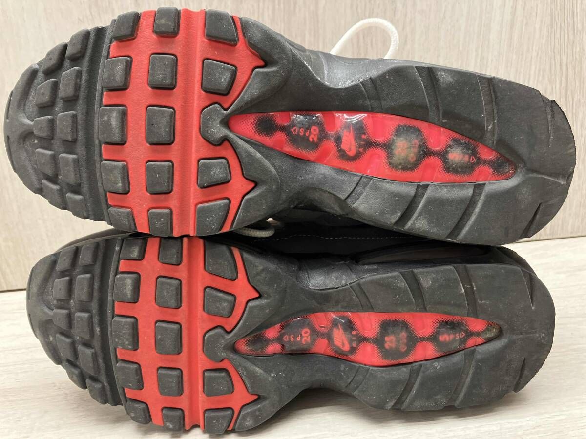 スニーカー メッシュアッパー