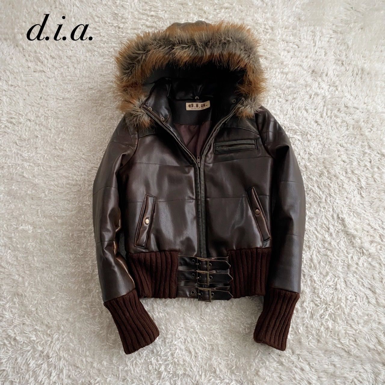 d.i.a ダイヤ ヴィンテージ加工 フェイクレザージャケット コーティング加工 鬼ファー レザー 短丈 y 2 k 平成ギャル archive ブラウン