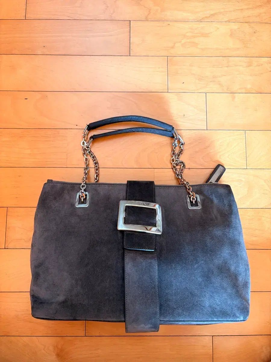 ゴール D ロジャー ビビ スウェード ショルダーバッグ グレー