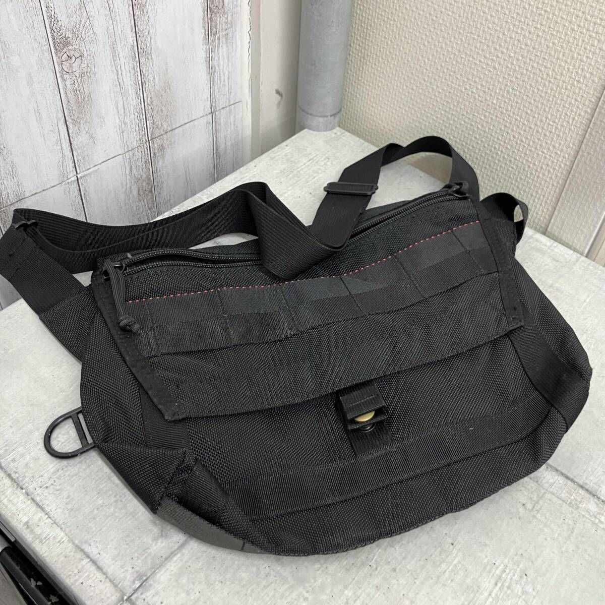 ブラック BRIEFING/ショルダーバッグ/XBEAMS PLUS ショルダーバッグ 