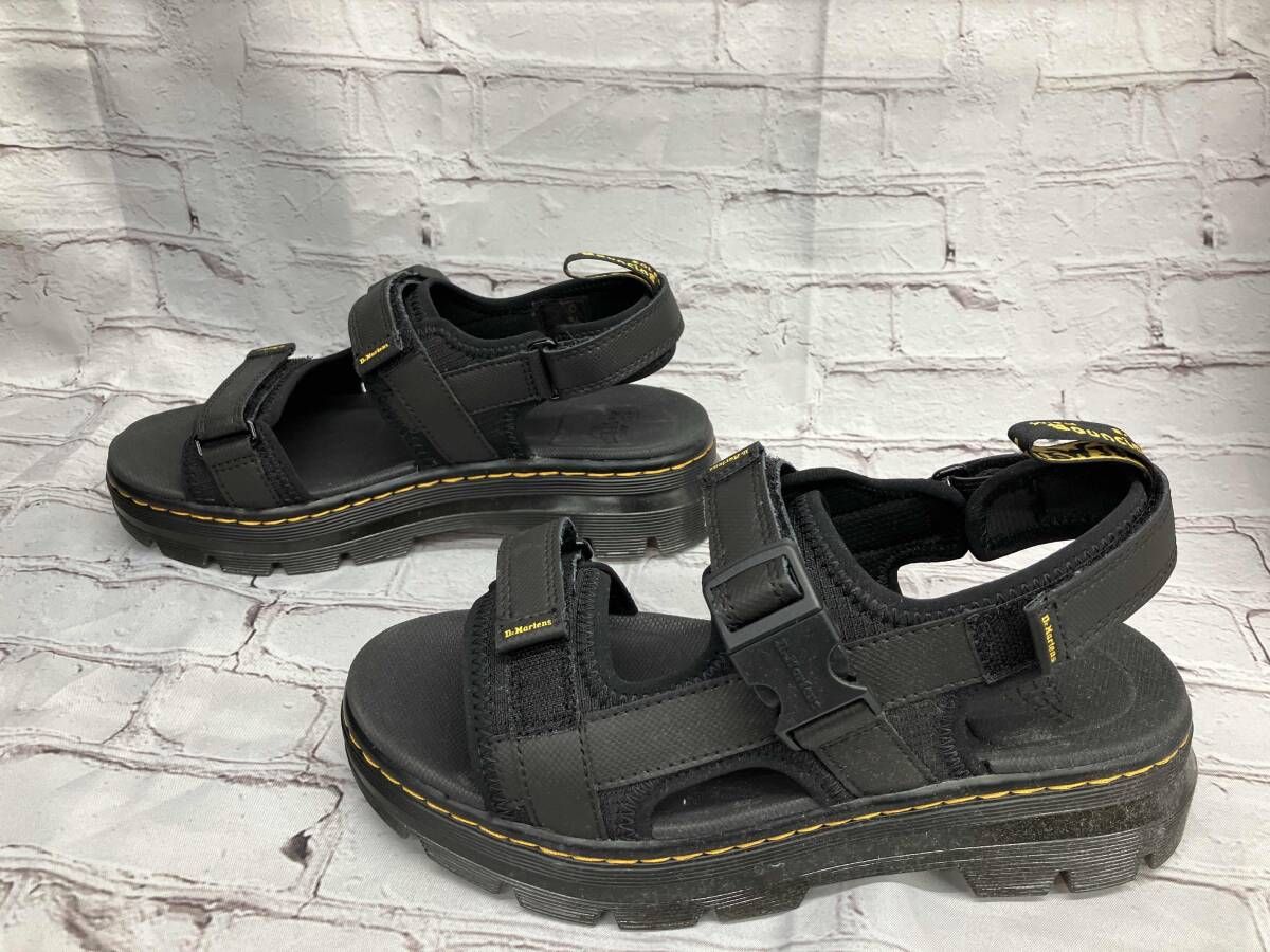 Dr.Martens TRACT FORSTER サンダル