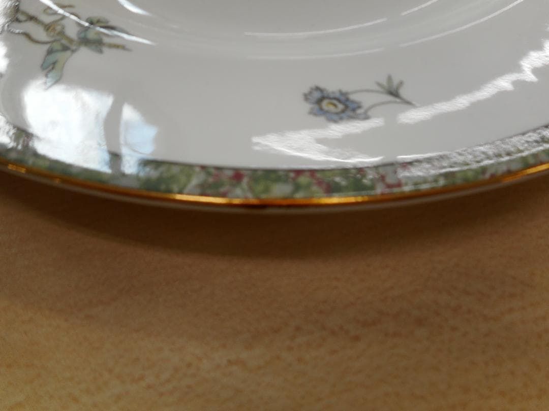 WEDGWOOD ハミングバード ボーンチャイナ皿 - メルカリ