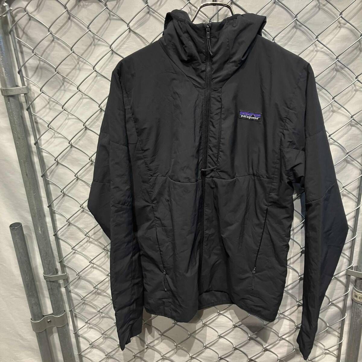 patagoniaナノエアフーディー 84366 ブラック S パタゴニア