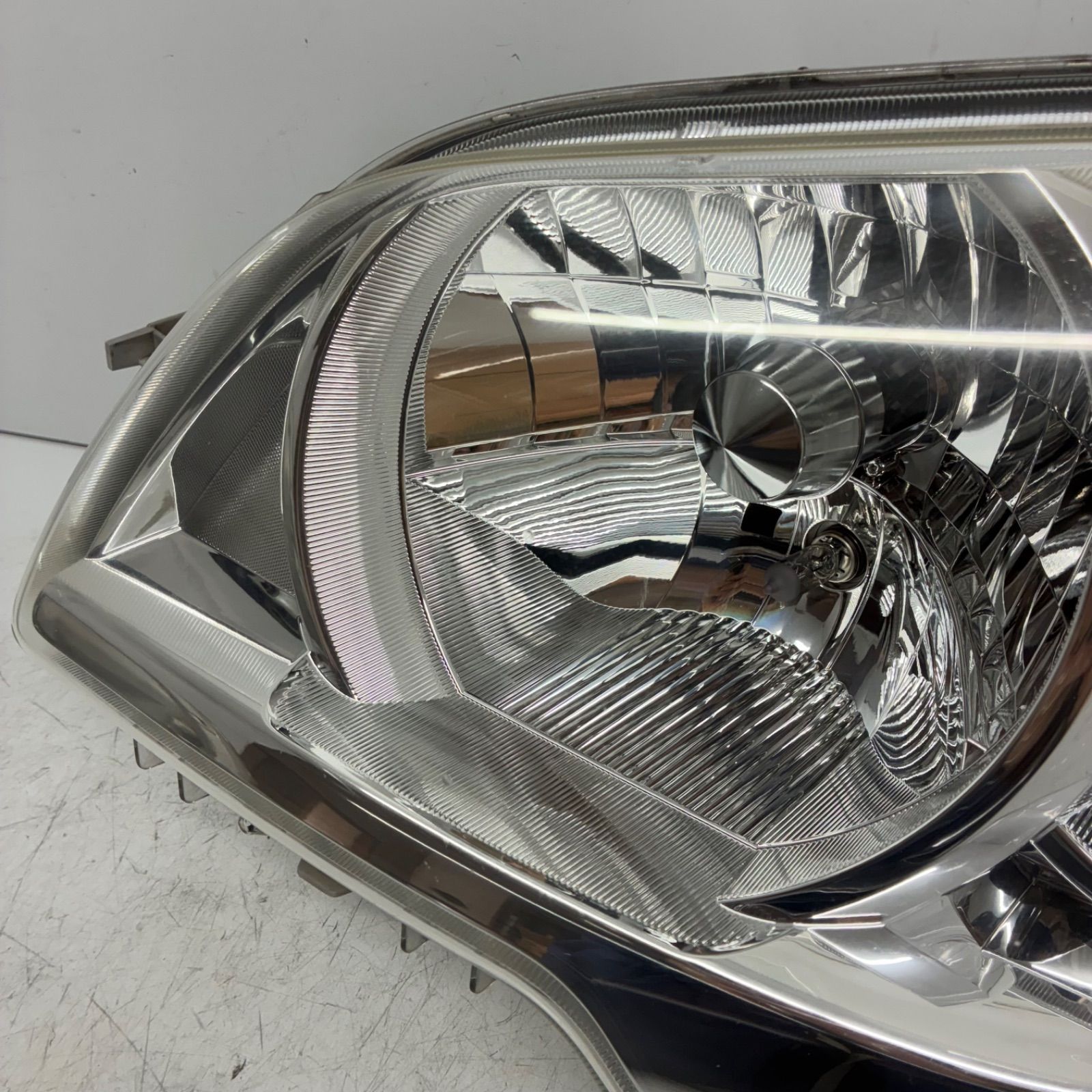 ダイハツ　タントエグゼカスタム L455S ヘッドライト左右セット ダイハツ 純正 タントエグゼ 《 L455S 》 左ヘッドライト 81150-B2580