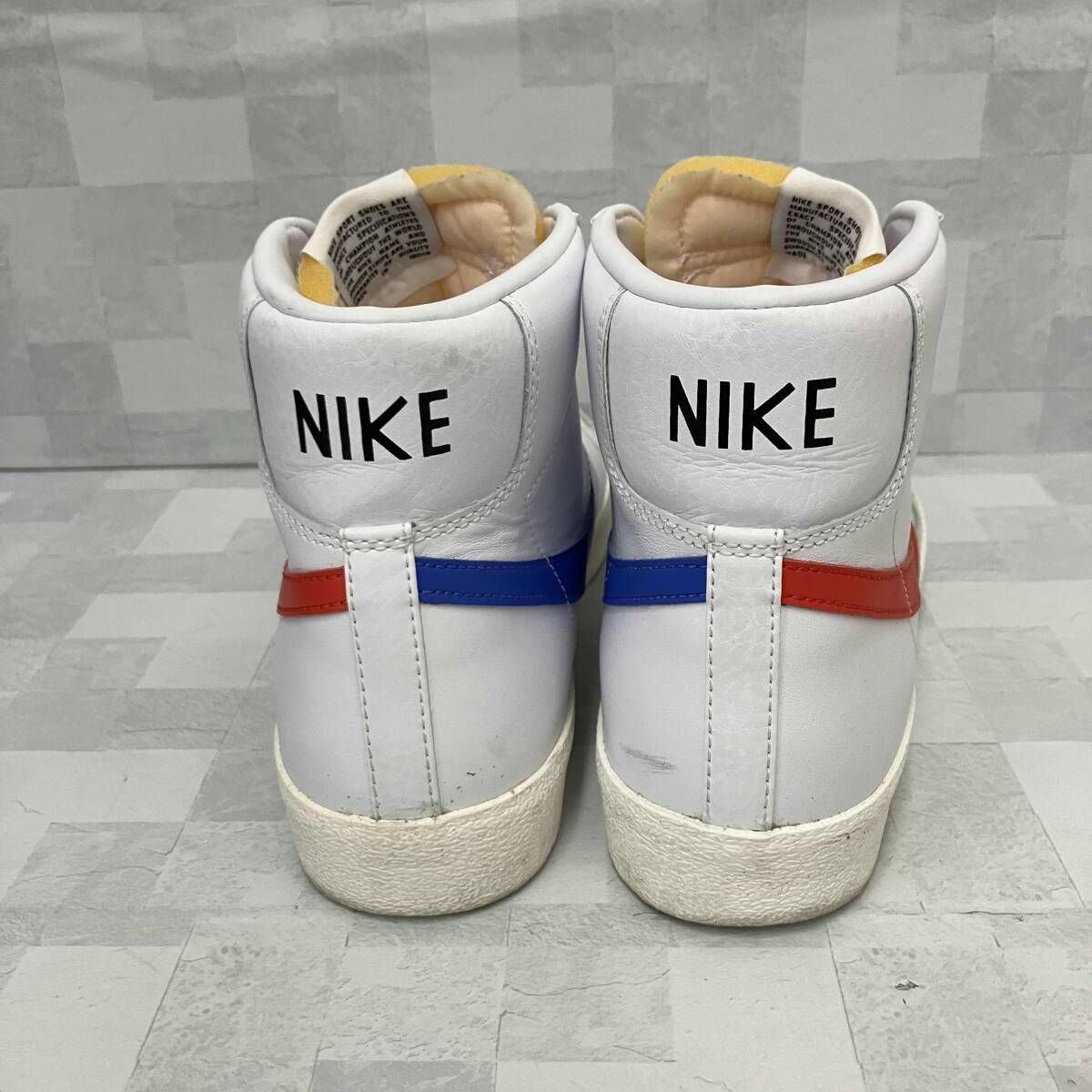 NIKEナイキ スニーカー BLAZER MID 