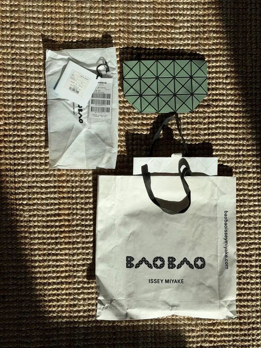 BAO BAO ISSEY MIYAKE バオバオイッセイミヤケ ポーチ クラッチバッグ