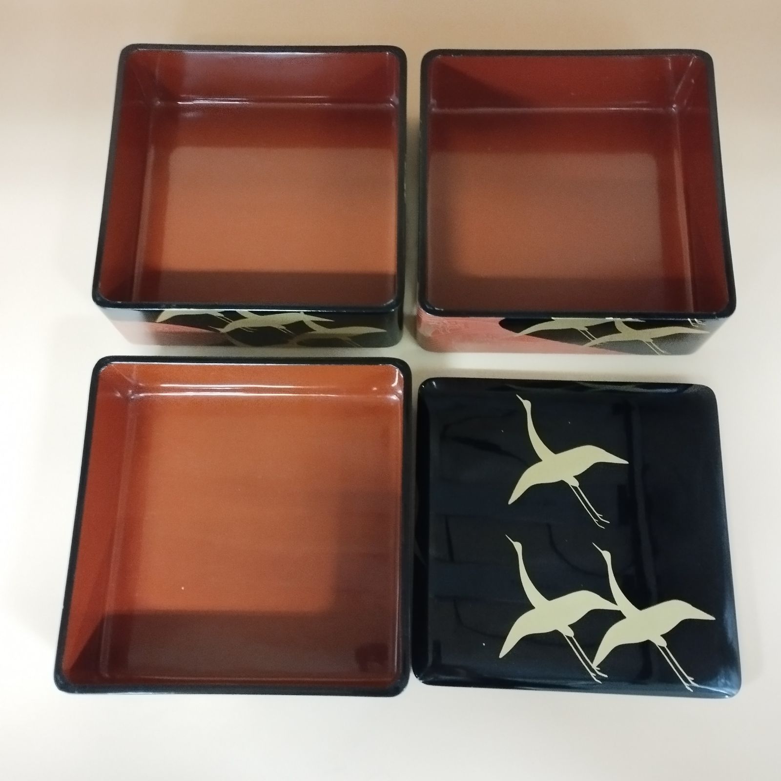 D10386】(美品) 木製黒塗 金彩鶴蒔絵 三段重箱 （保管箱なし） - メルカリ