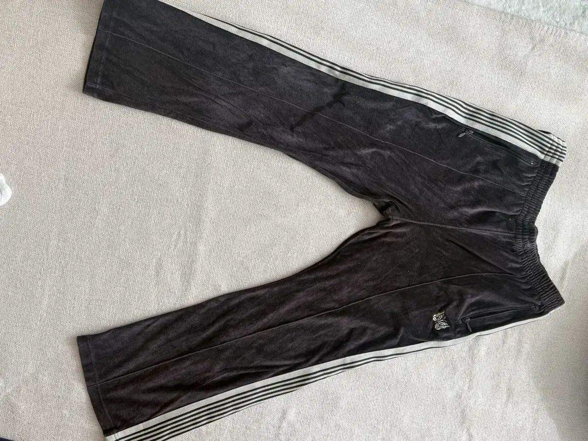 ニードルズ ブーツカット ツアーベルベット トラックパンツ