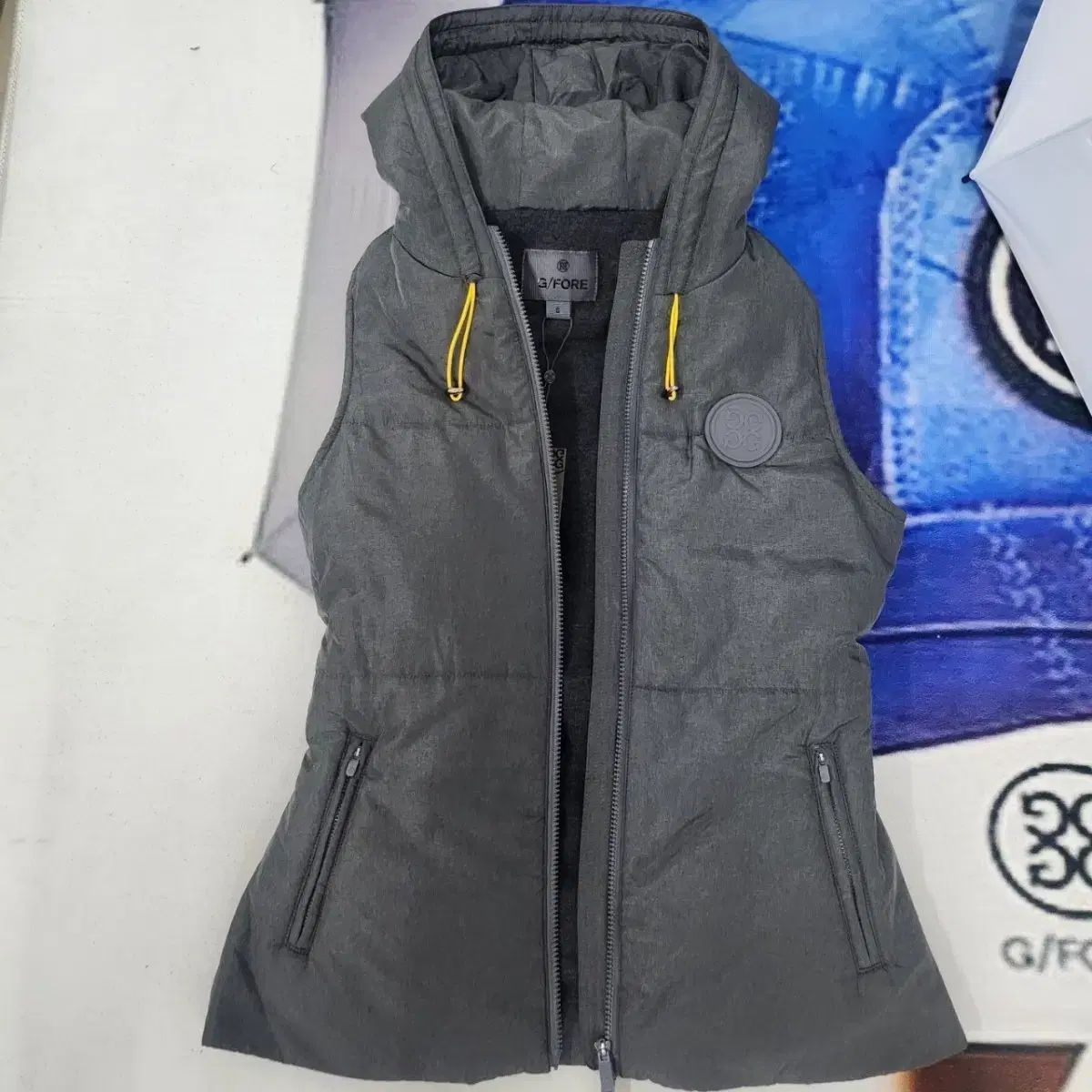 G FORE(ジーフォア) レディースダウン ベスト - メルカリ