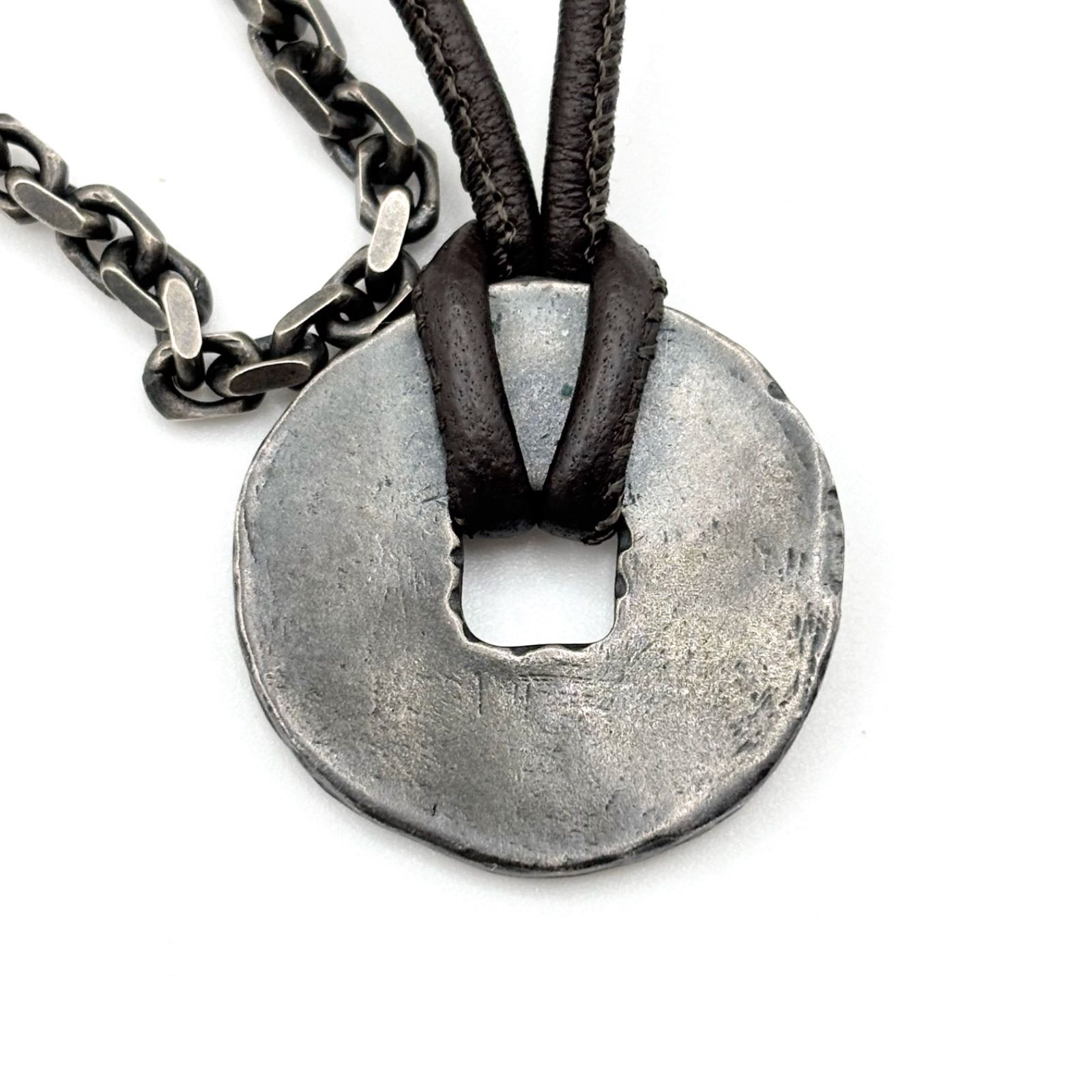 BOTTEGA VENETA ボッテガ・ヴェネタ シルバーチェーン レザー コード