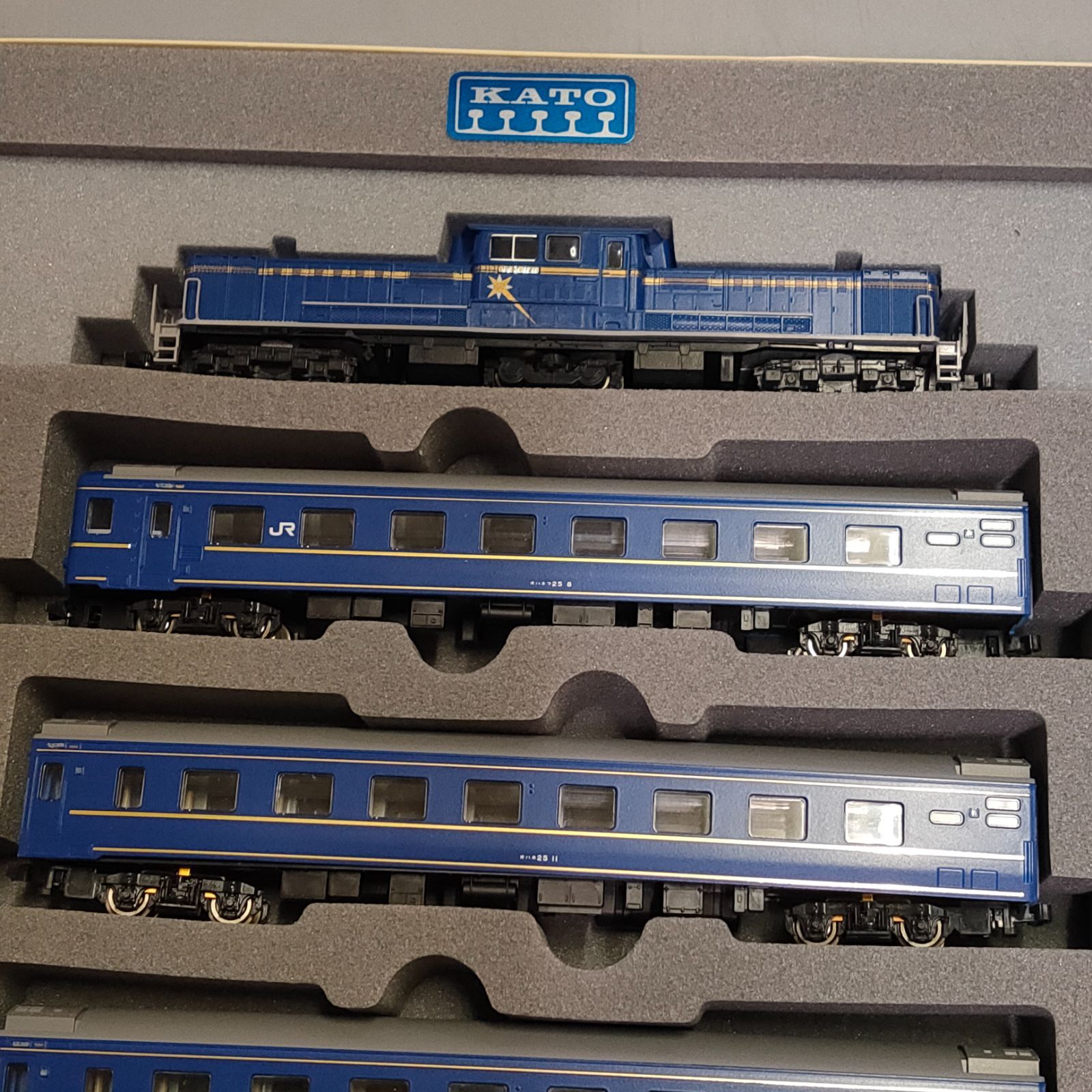 M1054 ◇KATO 10-163 JR北海道24系25形金帯 北斗星◇ - メルカリ