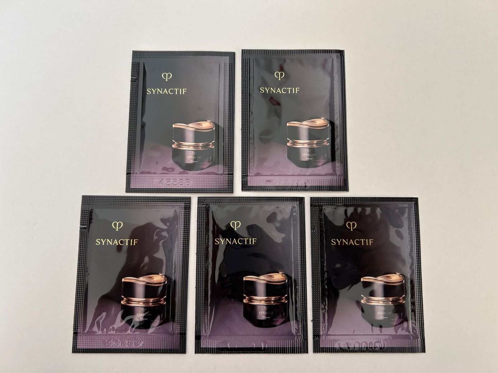 クレドポーボーテ シナクティフ クレームn サンプル - メルカリ