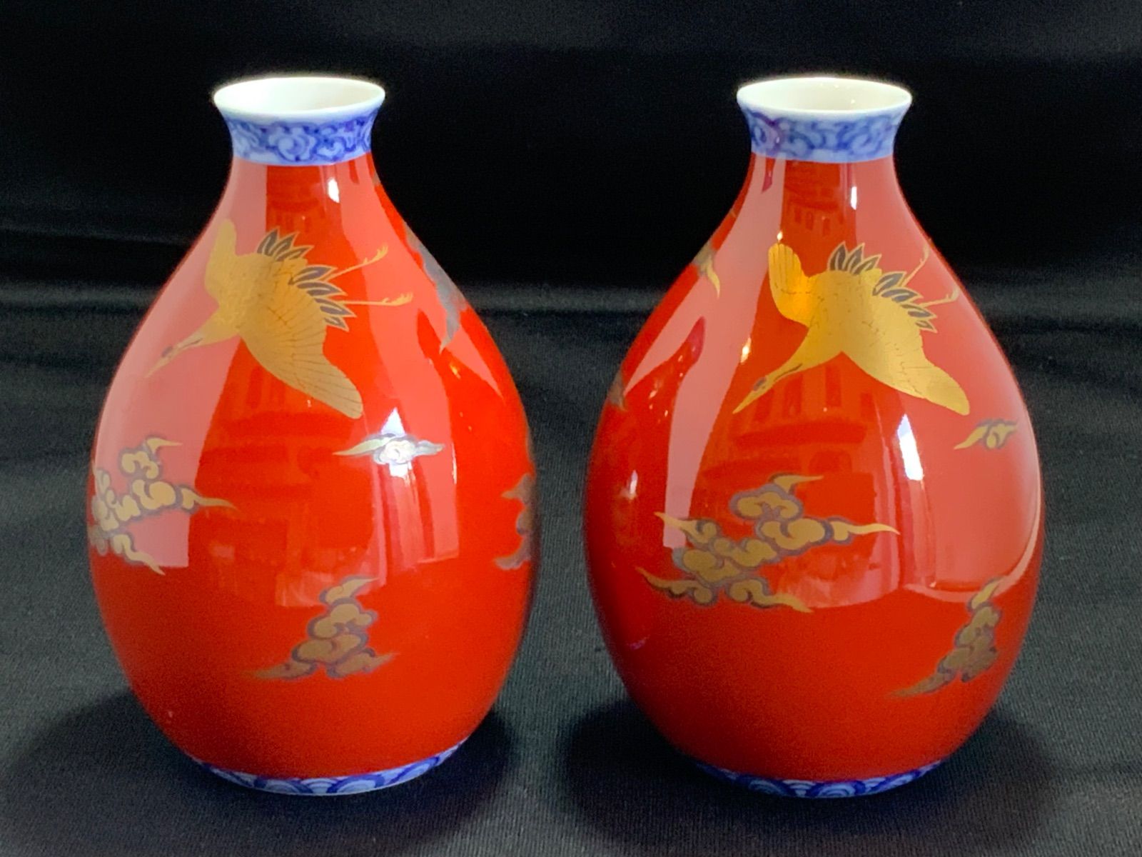 深川製磁 慶びの器 宮内庁御用達 有田焼 染錦手波鶴紋 赤絵金彩 茶器 酒器 深川製磁 酒器揃え 染錦手波鶴紋 宮内庁御用達 朱色 金彩 有田焼