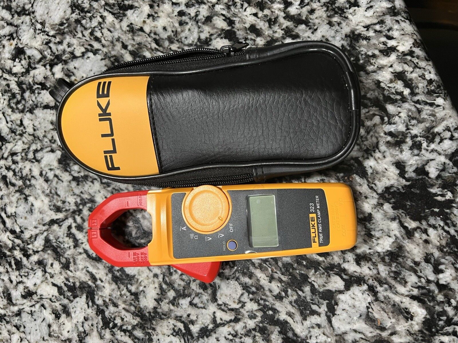 Fluke 175 True RMS AC|DC 1000 V デジタルマルチメーター 6000カウント