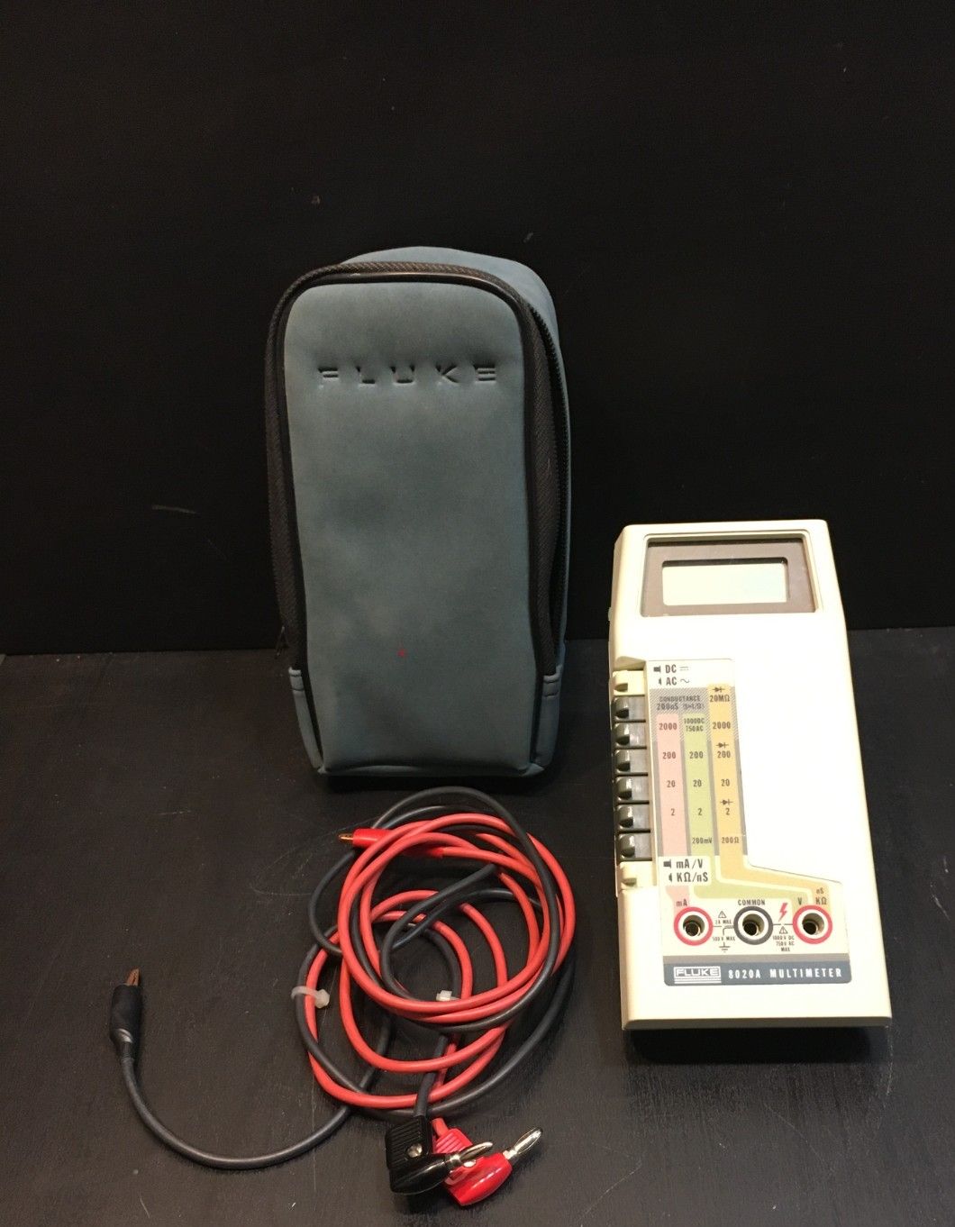Fluke 8020 A デジタルマルチメーター ソフトケース付属