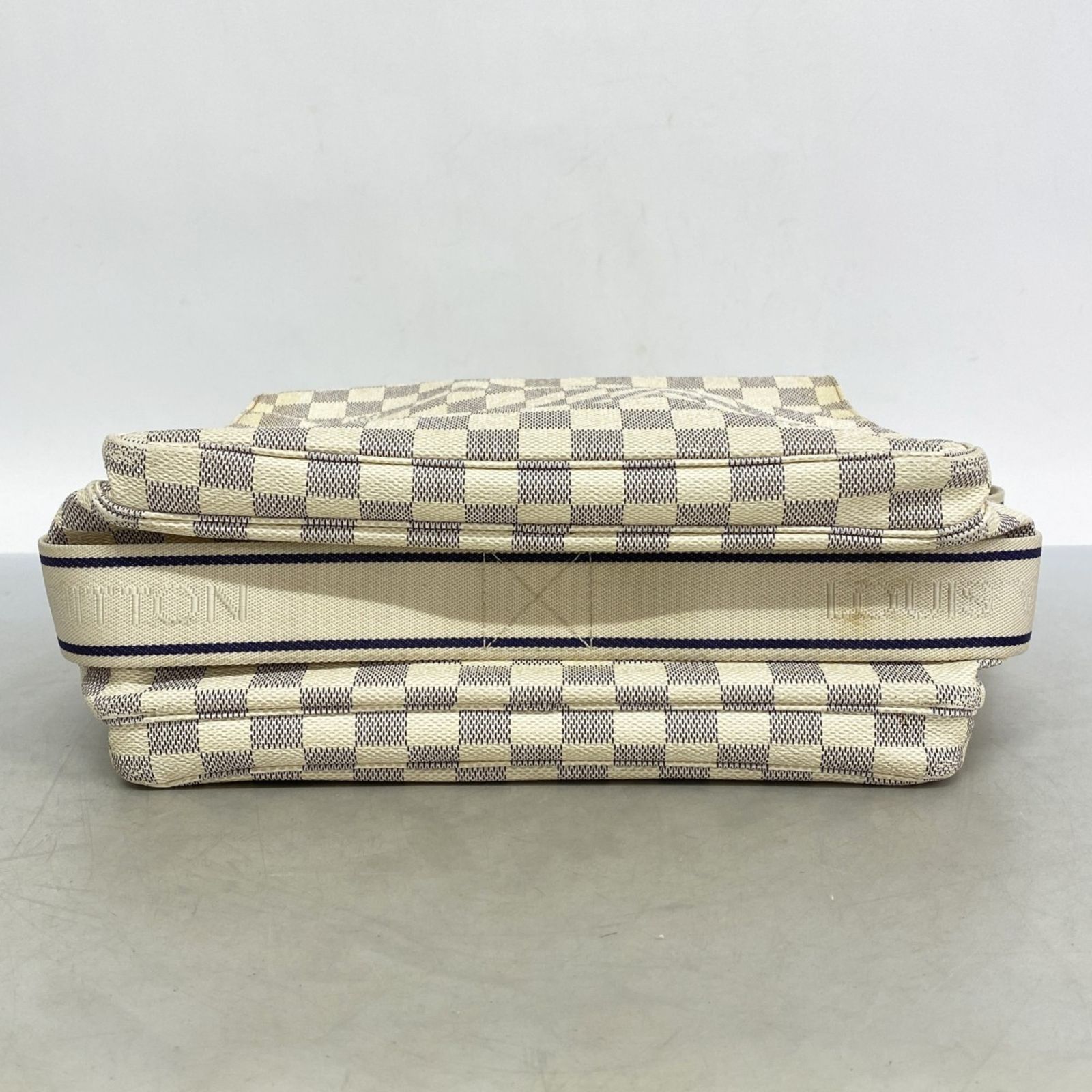 Vuitton ショルダーバッグ