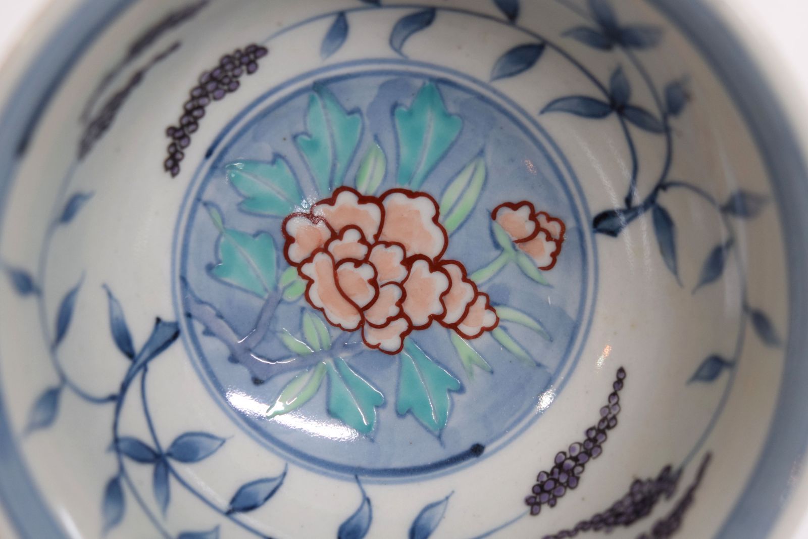 有田 五代 佐藤走波作 染錦牡丹草花文 丼 共箱 - メルカリ