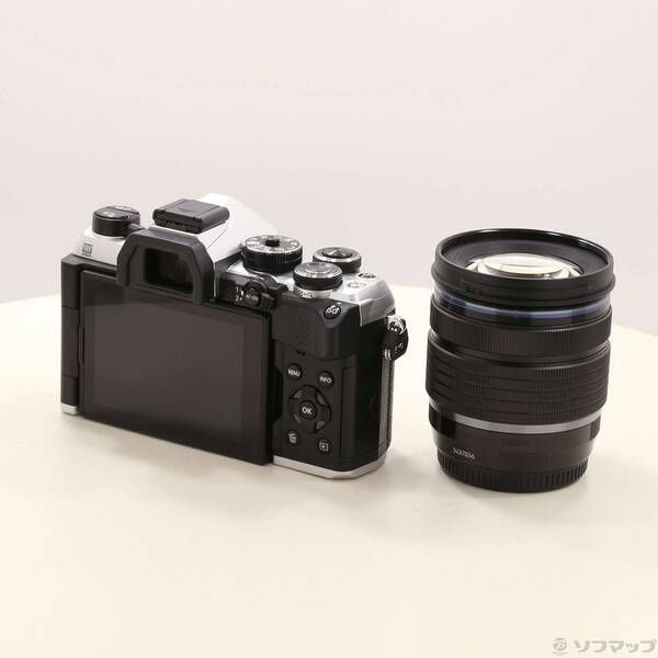 中古品〕 OM-5 Mark II 12-45mm F4.0 PRO レンズキット シルバー【276