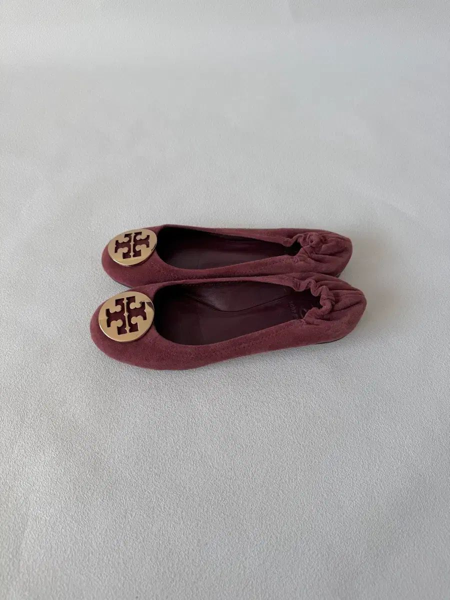 7 M 240 トリーバーチ TORY BURCH スウェード フラットシューズ