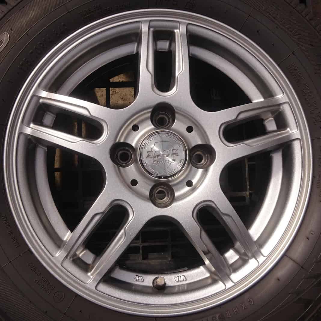 冬4本SET 会社宛 175|70 R .5 J 84 Q トーヨー オブザーブ ガリット GIZ 2020年製 アルミ フィット キューブ ET 45 NO Z 6198