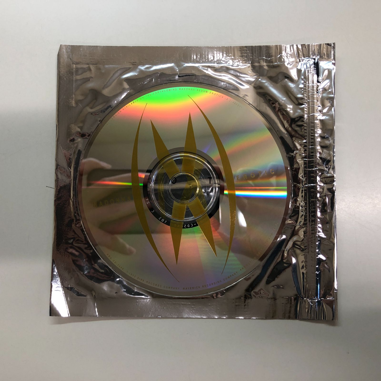 N]写真集+CD マドンナ写真集 『SEX by MADONNA』 - メルカリ