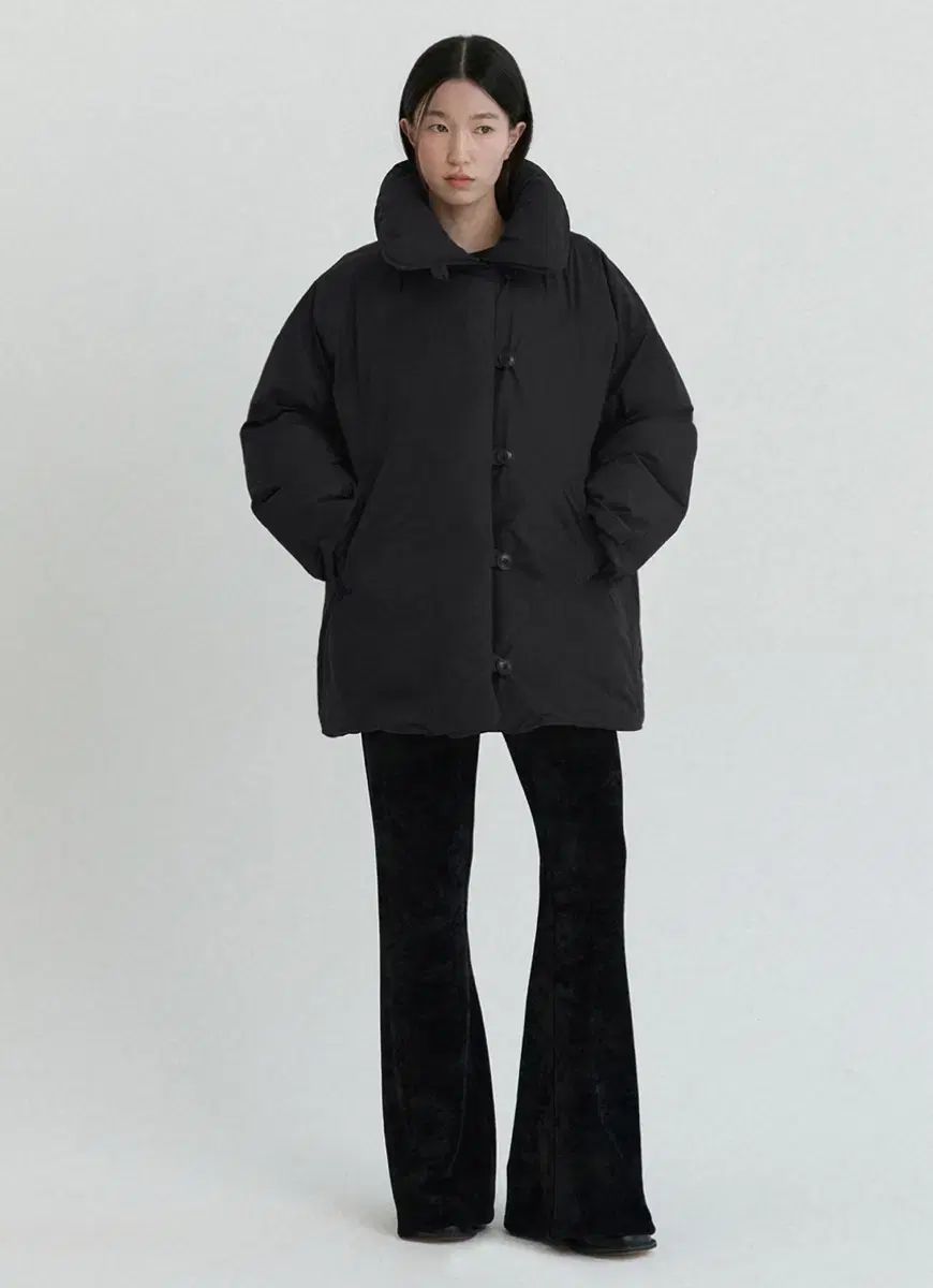 ブラック スプリングダックダウンハーフコート