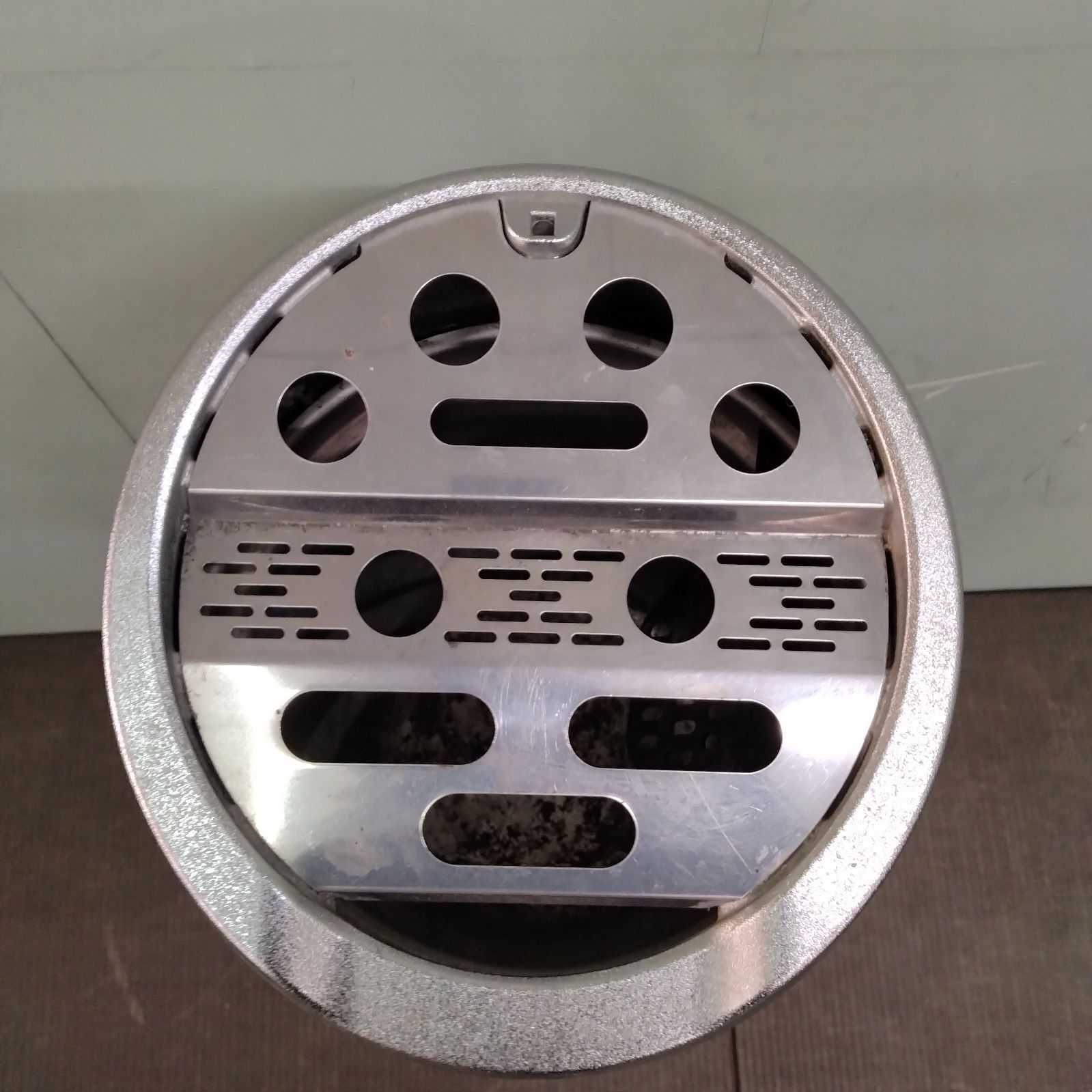 ◯ 灰皿 業務用 スタンド灰皿 JT - メルカリ