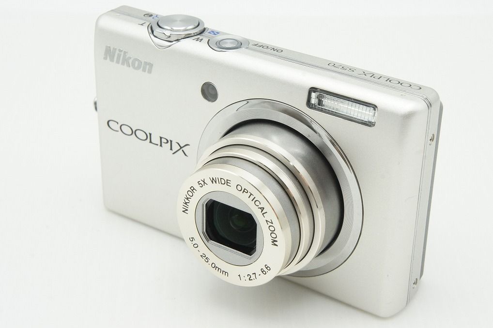 Nikon ニコン COOLPIX S 570 コンパクトデジタルカメラ シルバー 260105 n