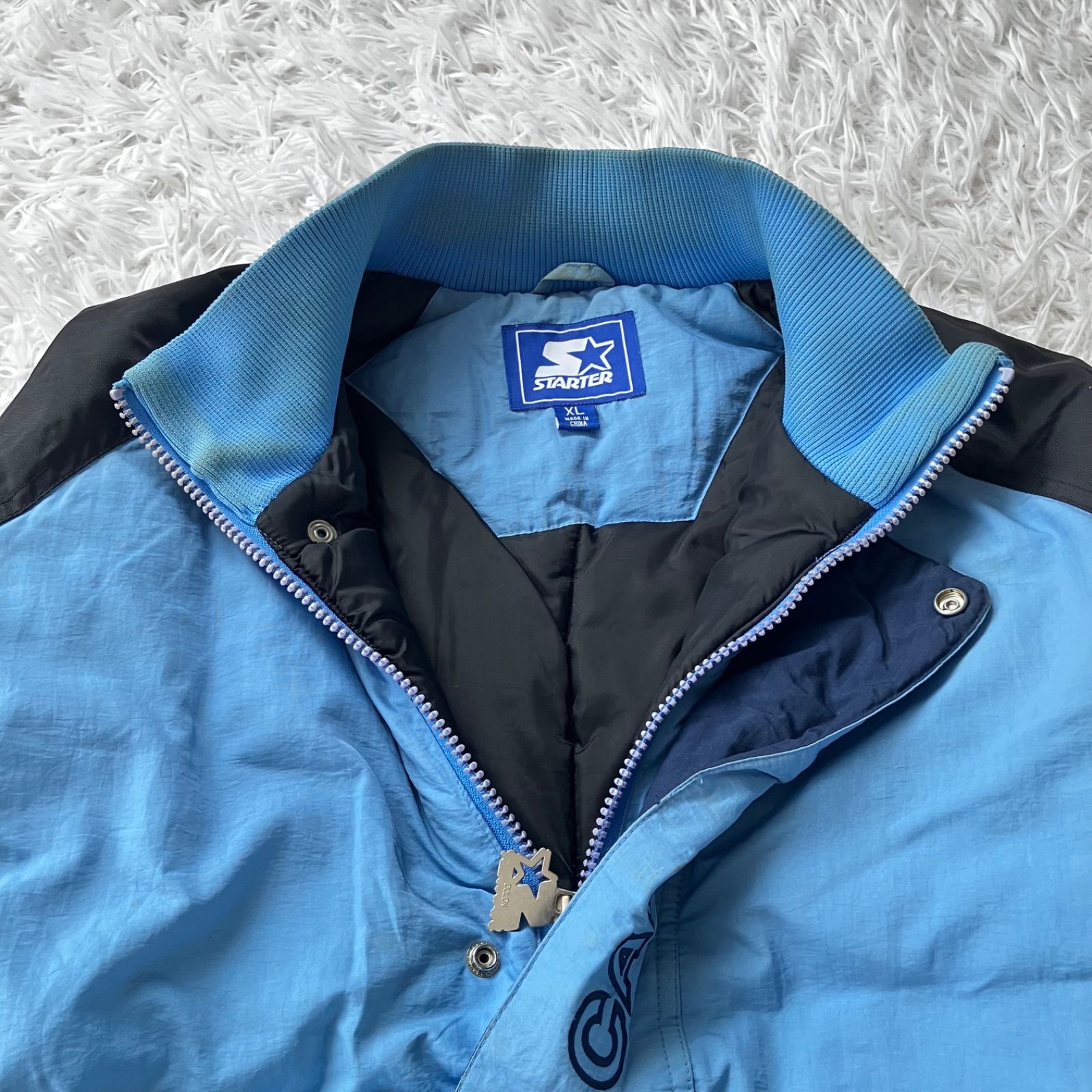 90s STARTER製　ノースカロライナ　中綿ジャケット　XL ローライダー スターター 90s North Carolina ノースカロライナ 刺繍ロゴ カレッジ