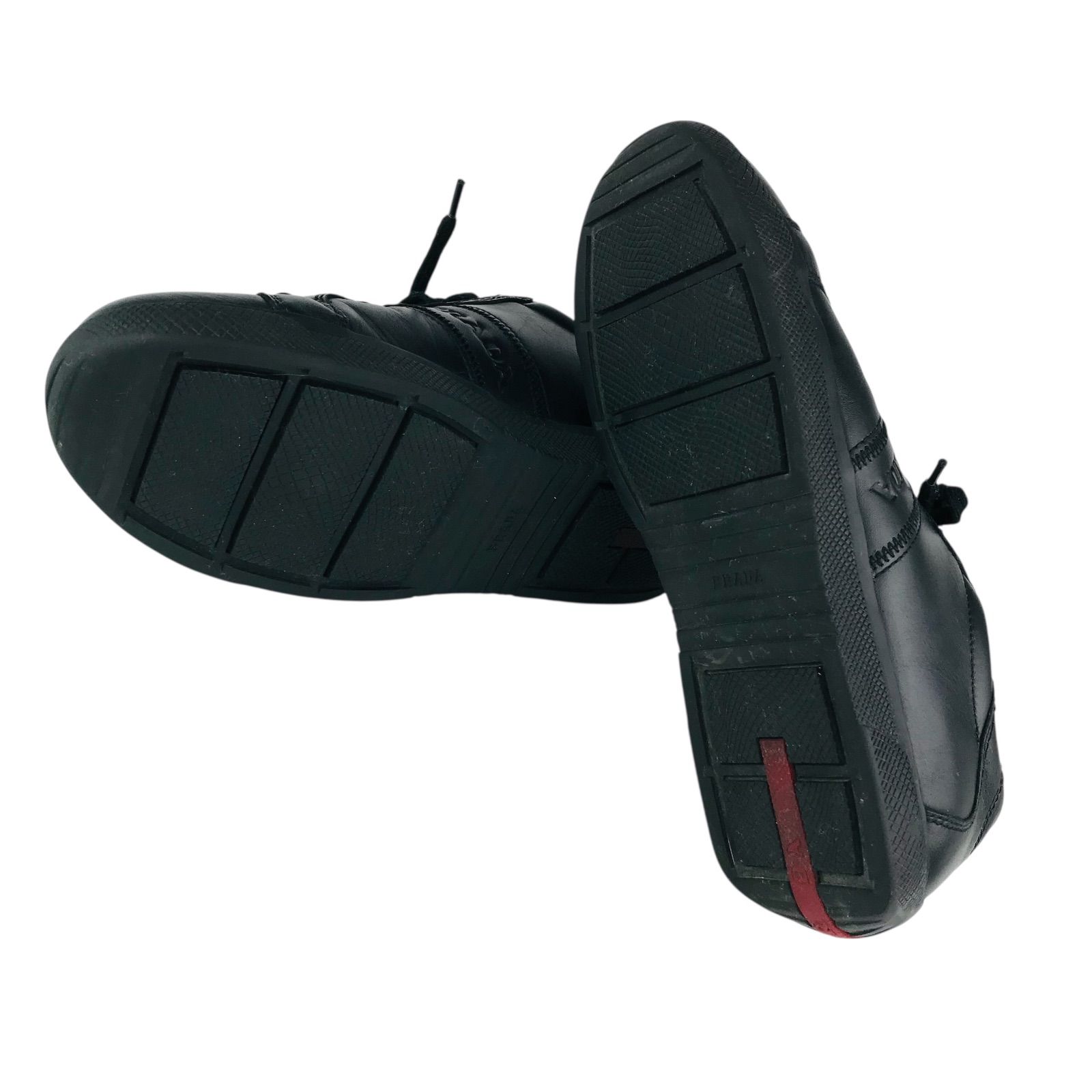 美品☆PRADA SPORT・プラダスポーツ・レディース レザー エンボス加工 